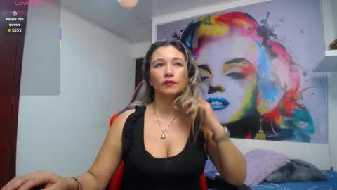 noelia_milfs online show from March 6, 12:53 am