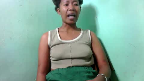 noellah online show from October 13, 9:11 am