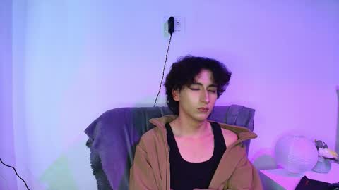 maxie online show from October 22, 5:32 am