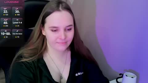 noir_ember_ online show from April 4, 6:37 pm