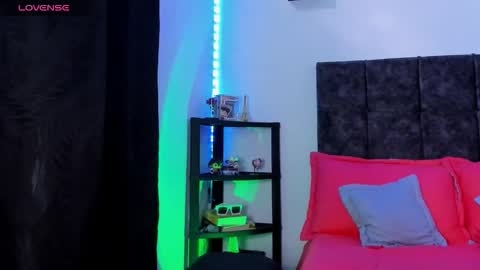 Nolan  online show from February 13, 7:06 pm