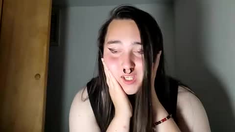 nonbinarybeauty20 online show from October 1, 4:11 am