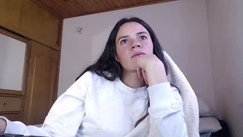 noreen_ online show from March 17, 7:41 pm