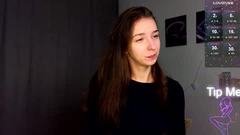 Hello My name is Helene NTMU  Finger up if u like what u see online show from September 25, 2:24 pm