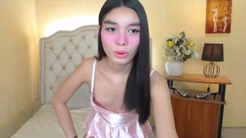 Snapshot of notaestheticallykyline chatting on December 6, 3:57 am Kyline online show from December 6, 3:57 am