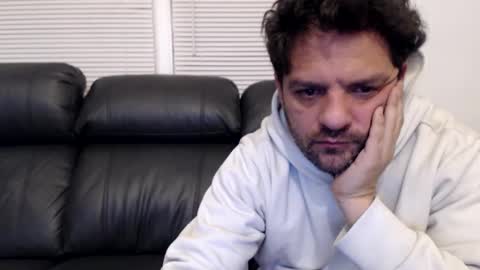 notwannaownit online show from March 22, 3:10 am