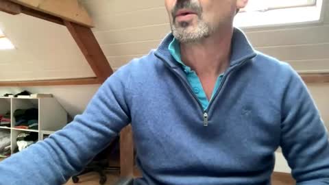 noux69 online show from October 14, 2:31 pm