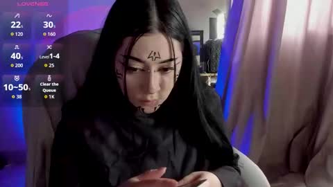 Snapshot of nova_gara chatting on October 21, 8:12 pm  s online show from October 21, 8:12 pm