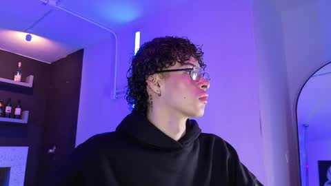 Nova Salvatore online show from April 5, 1:46 am