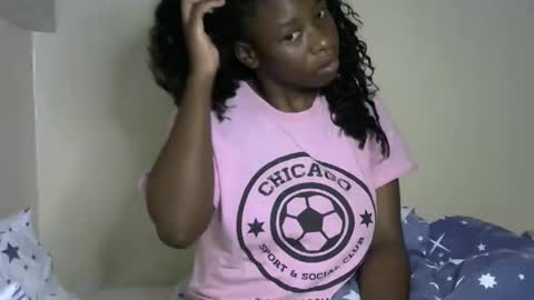 novaah online show from October 21, 3:33 am