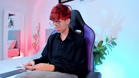 Nova online show from March 3, 4:25 am