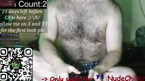Snapshot of nudechiller chatting on December 31, 6:57 pm Vinz... online show from December 31, 6:57 pm