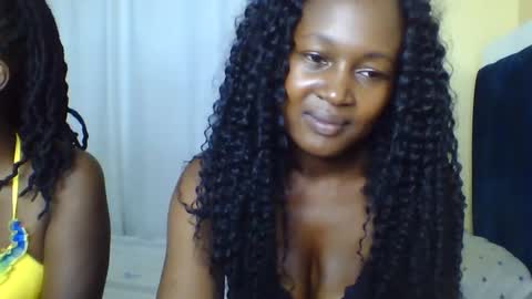 nutgal online show from October 25, 8:13 am