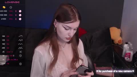 nutsy_kitty online show from September 25, 9:11 pm