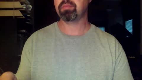 nvrenuff1979 online show from February 11, 12:31 pm