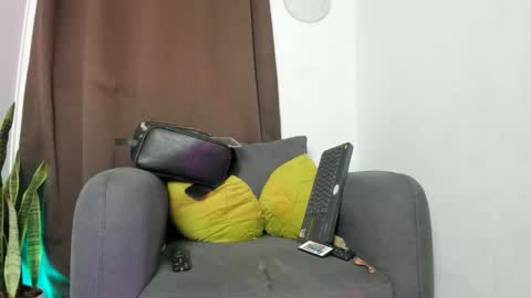 Nia online show from January 17, 5:06 am