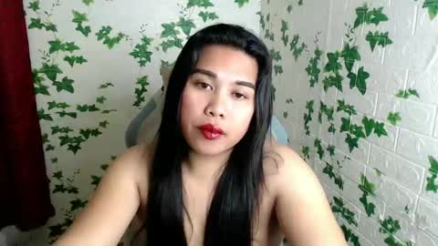nylecummer online show from January 24, 7:49 pm