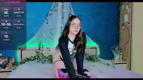 Kat online show from February 17, 6:39 pm