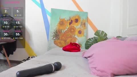 crystal   3 online show from April 9, 12:11 pm