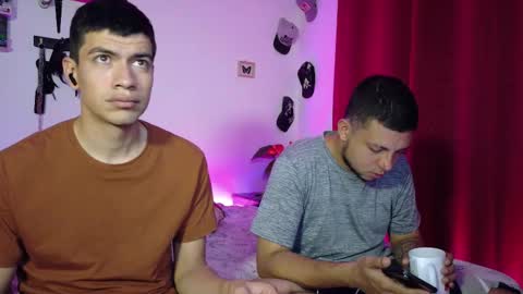 David and Steven Independents online show from February 19, 2:54 am