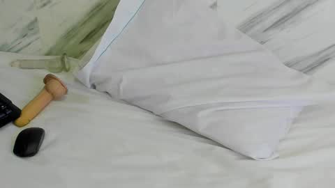 Snapshot of nymphomania9599 chatting on January 26, 7:31 pm xionela gates online show from January 26, 7:31 pm