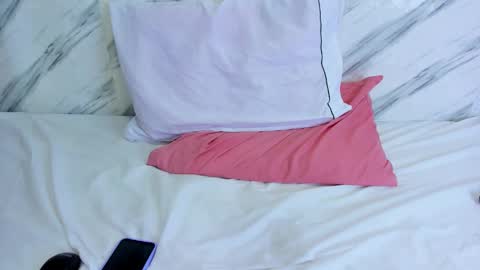 Snapshot of nymphomania9599 chatting on January 24, 12:09 am xionela gates online show from January 24, 12:09 am