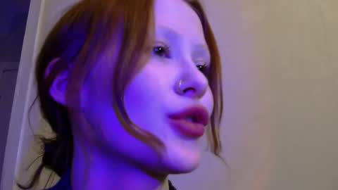 nyra_thira online show from March 5, 7:56 pm