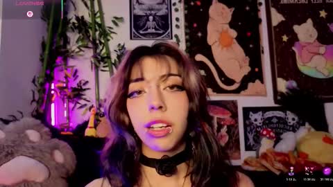   online show from March 1, 10:58 pm