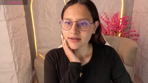 Online 800 to 1400 online show from October 1, 1:10 pm