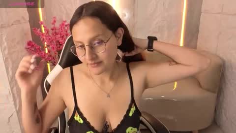 Online 800 to 1400 online show from October 21, 1:27 pm