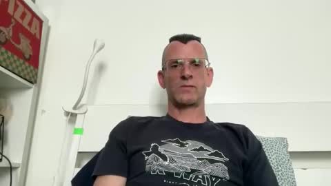 Jonathan Deep online show from April 14, 2:42 pm