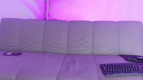 oasis_vamp online show from July 10, 6:29 am