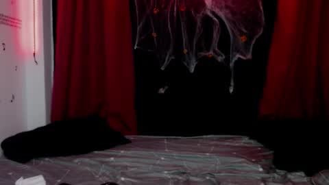 obey_missraven online show from October 30, 5:08 am