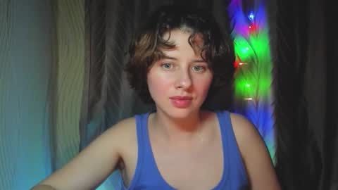 Evie online show from October 1, 5:01 pm