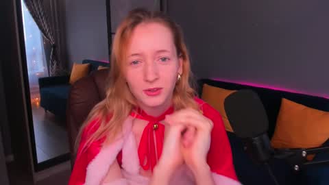 Call me Bee online show from December 25, 9:45 am