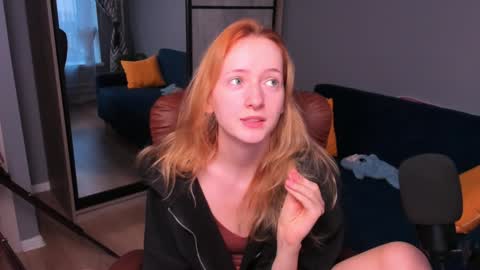 Call me Bee online show from January 29, 1:17 pm