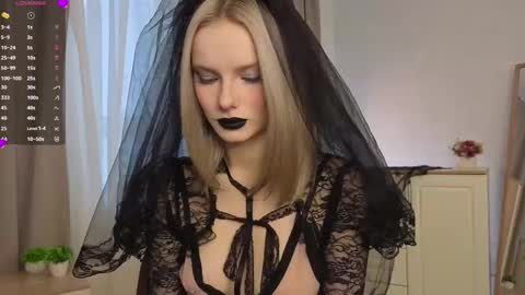Snapshot of odeliagrace chatting on October 24, 4:13 am Agata online show from October 24, 4:13 am