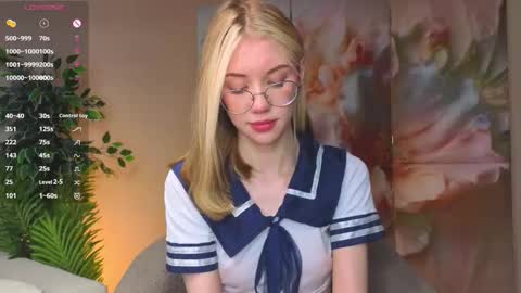 Lynna online show from January 16, 11:08 am