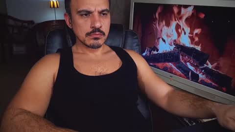 officeman7 online show from January 12, 5:44 pm