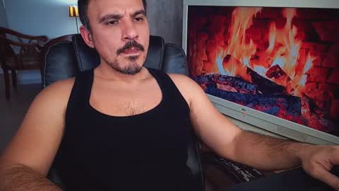 officeman7 online show from January 14, 2:11 pm