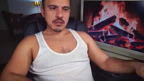 officeman7 online show from February 16, 4:32 pm