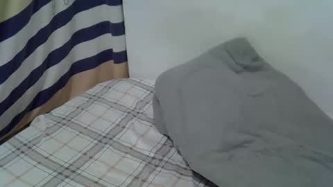 officialguyz online show from May 11, 5:03 am