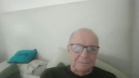 oggi95 online show from March 25, 12:45 pm