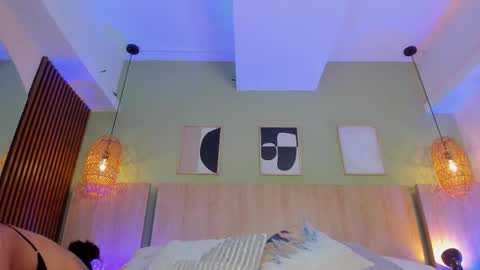 Holly online show from October 14, 11:35 am