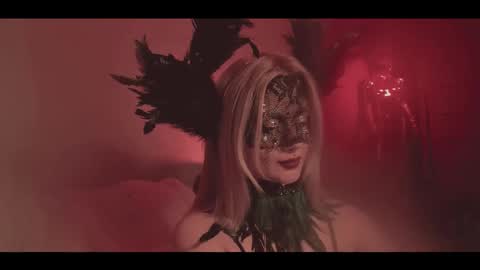 your dear Lilith Chapman online show from October 30, 7:03 pm