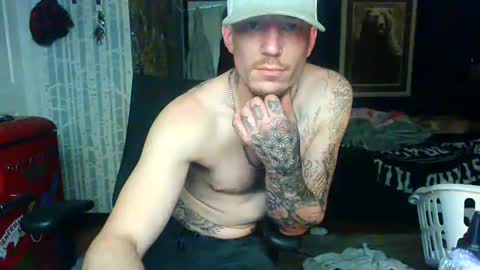 who dares  toss me some  tips lets have fun online show from November 19, 5:51 am