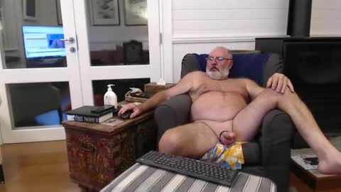 Snapshot of ohjonny55 chatting on February 11, 12:04 pm Ohjonny online show from February 11, 12:04 pm