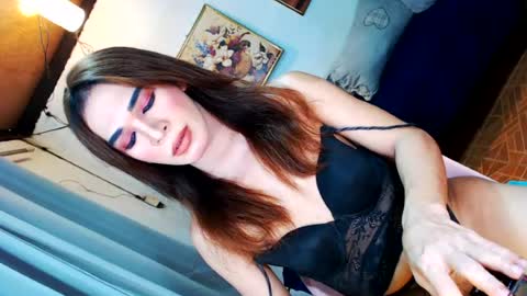 IM CHIE  DONT FORGET TO FOLLOW ME  MAKE ME SMILE HERE  THUMB UP FOR 25TOK  online show from August 2, 4:20 pm