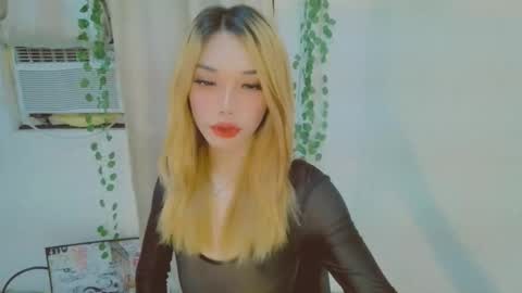 ohmyalessandraxcx online show from October 2, 11:42 am