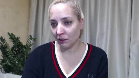 Mari online show from November 12, 4:42 pm